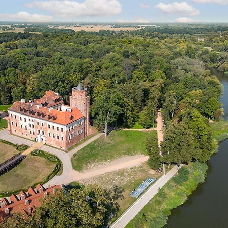 Aparthotel Zamek Uniejow Exteriér fotografie