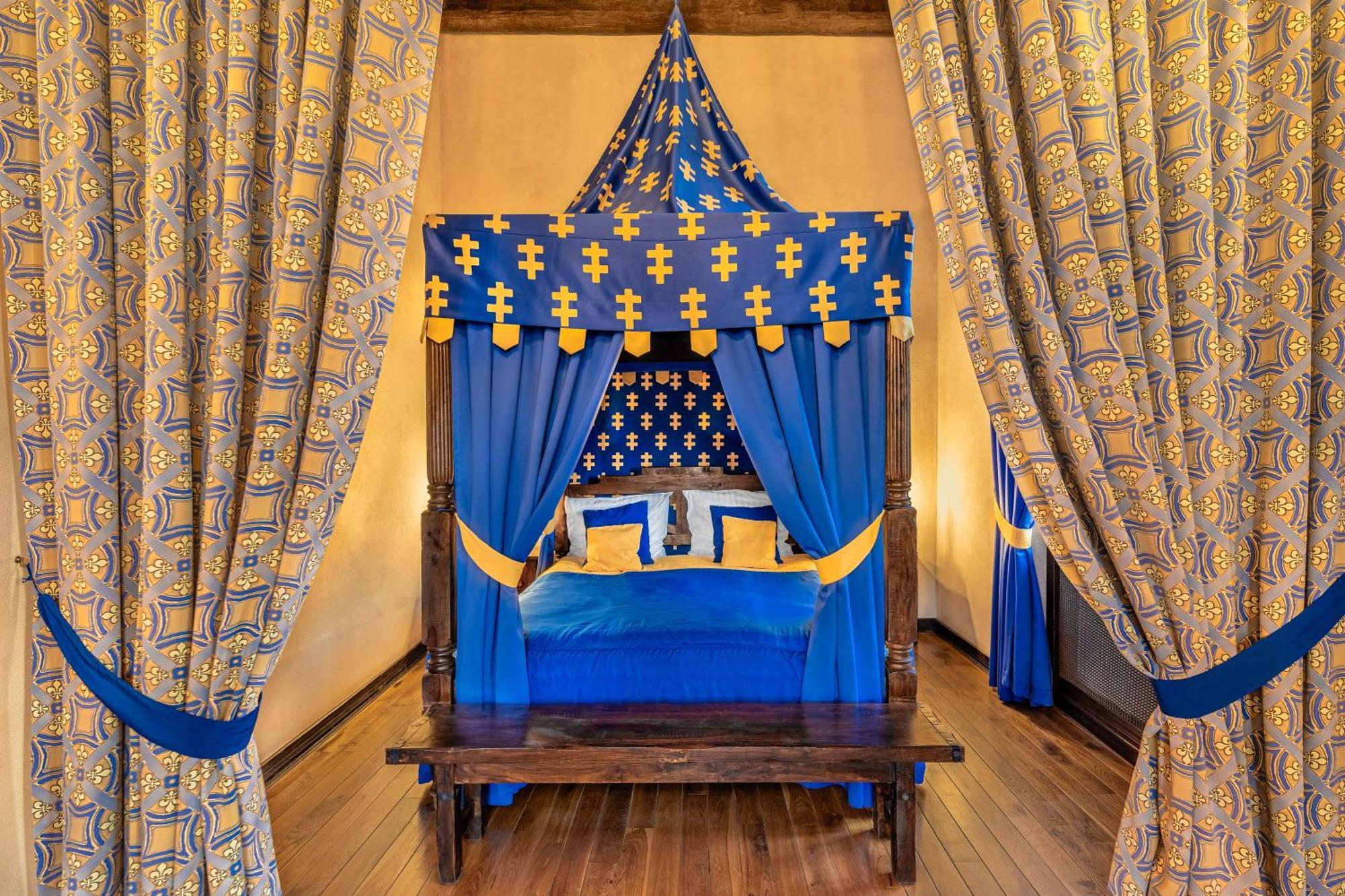 Aparthotel Zamek Uniejow Exteriér fotografie