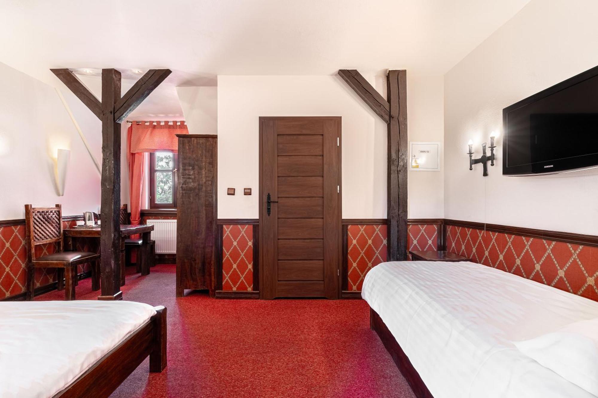 Aparthotel Zamek Uniejow Exteriér fotografie