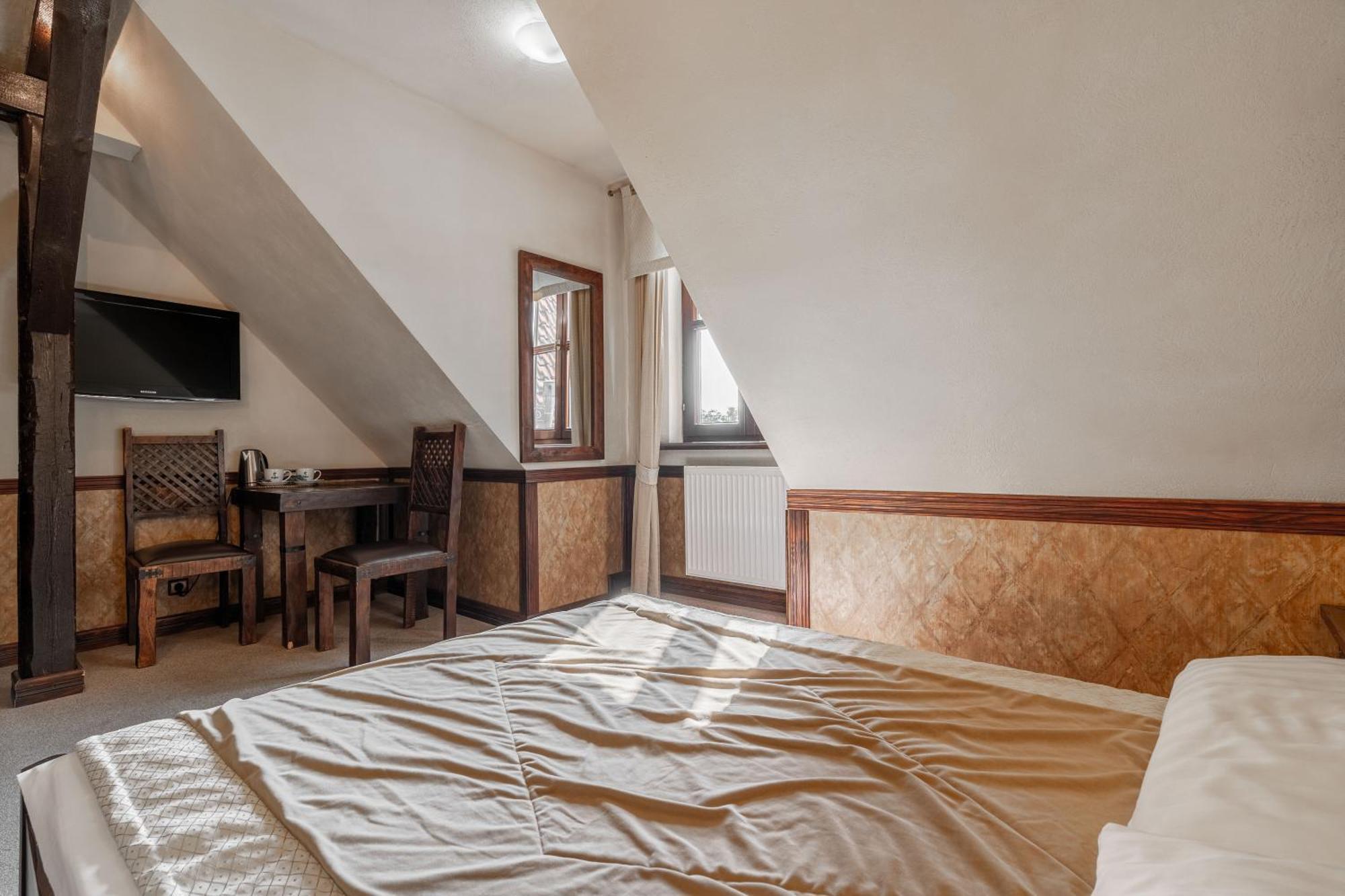 Aparthotel Zamek Uniejow Exteriér fotografie